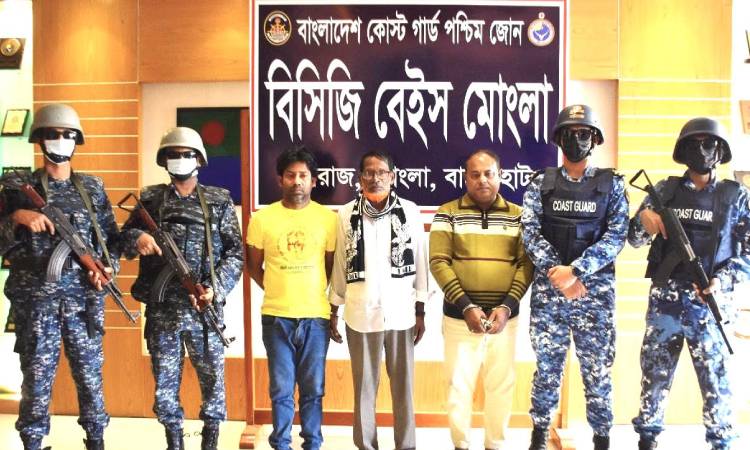 মোংলায় ডেভিল হান্ট অভিযানে ৩ জন আটক