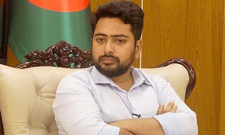পদত্যাগ করলেন উপদেষ্টা নাহিদ ইসলাম