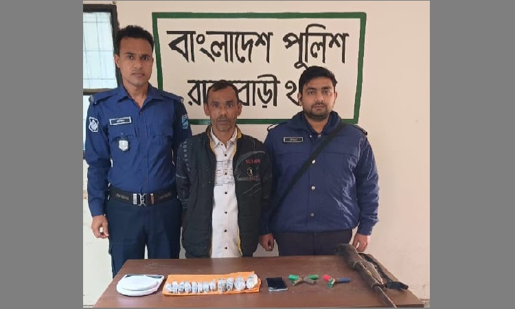 সেনাবাহিনীর অভিযানে আগ্নেয়াস্ত্রসহ সর্বহারা দলে সদস্য গ্রেফতার