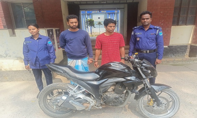 ছিনতাইকারী চক্রের প্রধান কসাই কাকনসহ গ্রেফতার ২