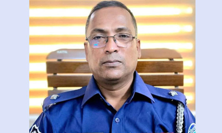 চকরিয়ার ওসিকে প্রত্যাহারের নির্দেশ স্বরাষ্ট্র উপদেষ্টার