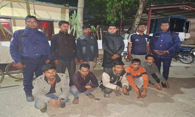 পাবনায় বৈধভাবে বালু উত্তোলনের দায়ে ৯ জনের কারাদণ্ড