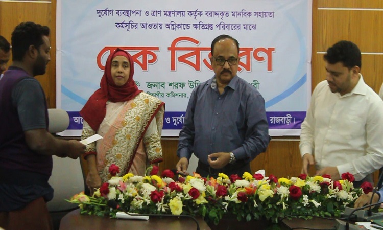 'পটপরিবর্তনের মাধ্যমে দেশের মানুষ নতুন করে বাঁচতে শিখেছে'