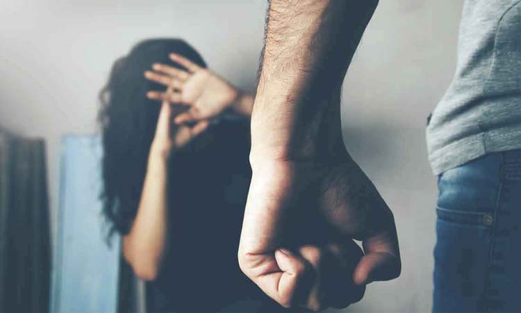 সঙ্গীর দ্বারা সহিংসতার শিকার ২৮ শতাংশ কিশোরী