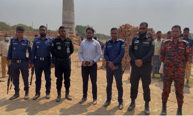 ঈশ্বরদীতে অবৈধ ইট ভাটায় অভিযান, ২ লাখ ৫০ হাজার টাকা জরিমানা