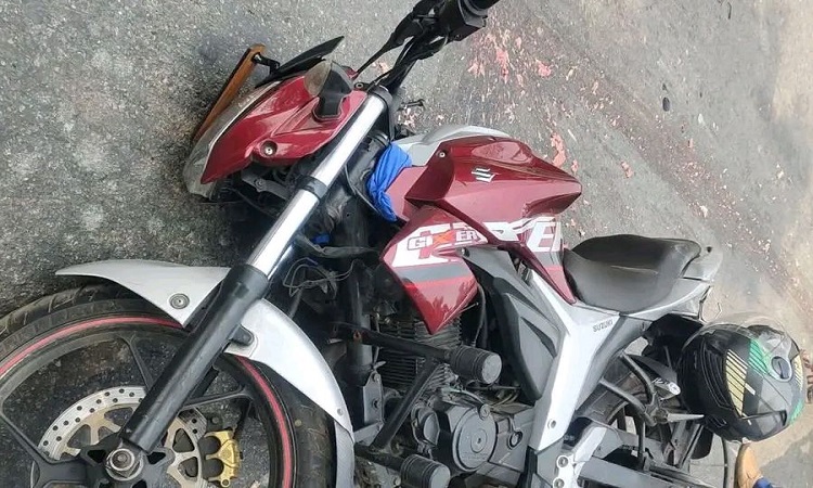 ফেনীতে বাস চাপায় এন. মুহাম্মদ ডোরের এসআর নিহত