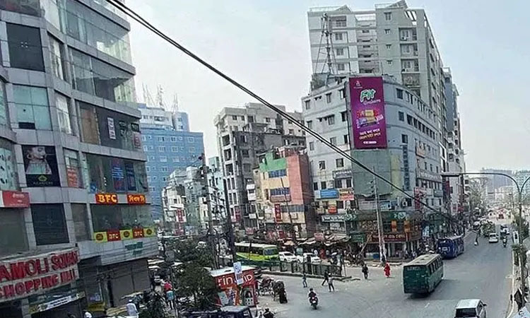 ছুটির সকালেও ‘অস্বাস্থ্যকর’ ঢাকার বাতাস