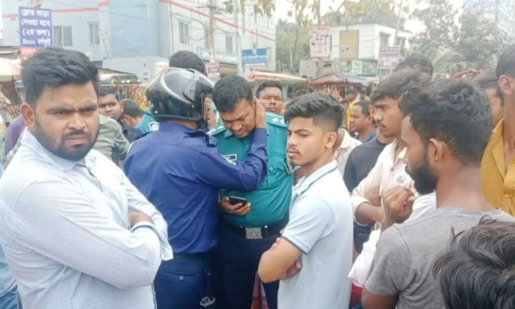 ঢাকা-ময়মনসিংহ মহাসড়ক অবরোধ প্রত্যাহার, যানচলাচল স্বাভাবিক