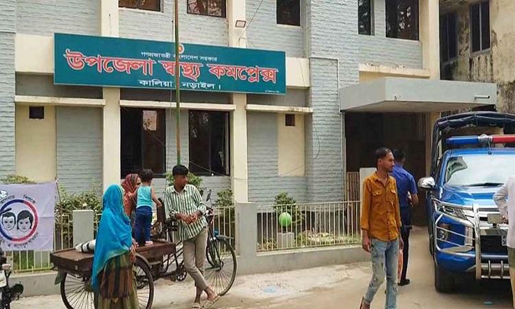 নড়াইলে আধিপত্য বিস্তার নিয়ে সংঘর্ষ, দুই পুলিশ সদস্যসহ আহত ৮