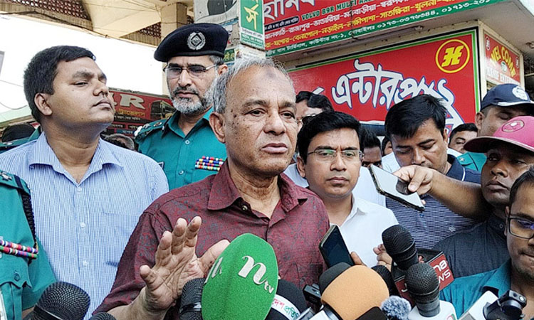 ফাঁকা ঢাকায় নাশকতার হুমকি নেই: স্বরাষ্ট্র উপদেষ্টা