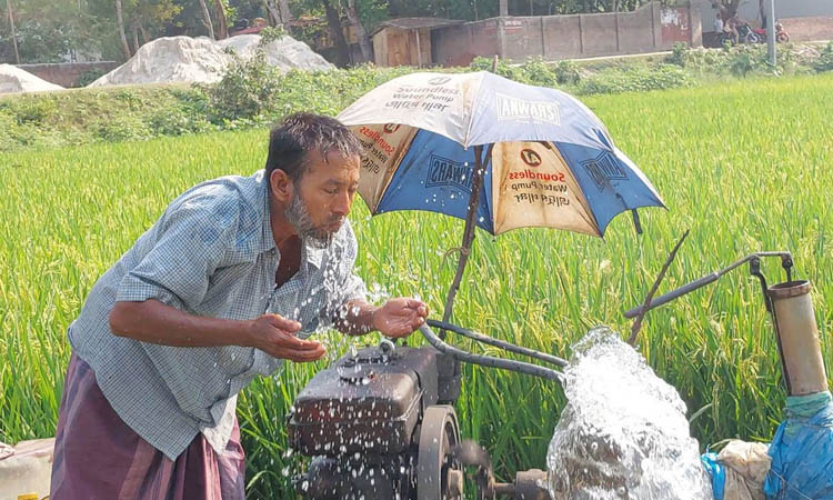 সাত জেলায় বইছে তাপপ্রবাহ, ৪ বিভাগে বৃষ্টির আভাস
