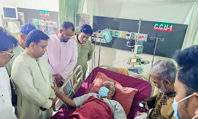 হাসপাতালে ভর্তি বিএনপি নেতা বরকতউল্লাহ বুলু