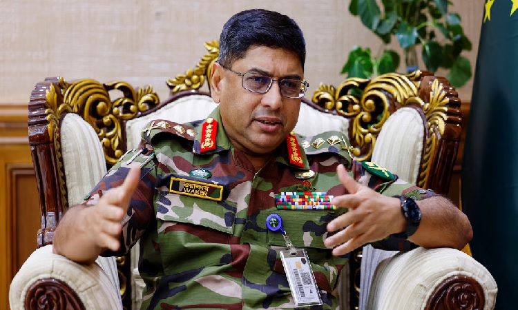 রাশিয়া ও ক্রোয়েশিয়া সফর শেষে দেশে ফিরলেন সেনাপ্রধান