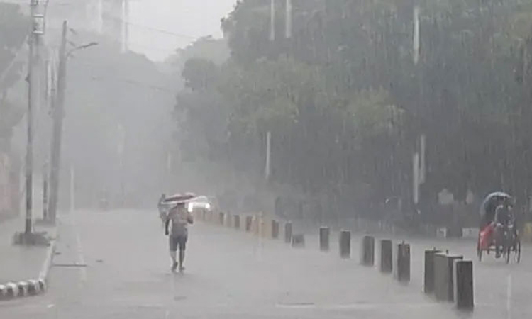 ঢাকাসহ ১২ জেলায় ঝড়ের আভাস, ২ নম্বর নৌ হুঁশিয়ারি