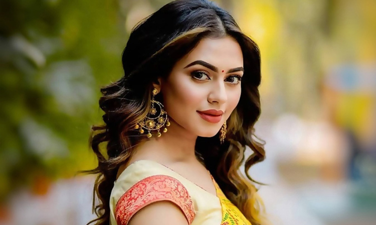 নুসরাত ফারিয়াকে গ্রেপ্তার দেখিয়েছে পুলিশ