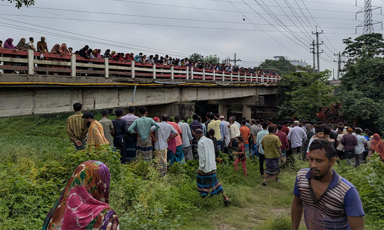 ব্রিজের নিচ থেকে ইজিবাইক চালকের লাশ উদ্ধার