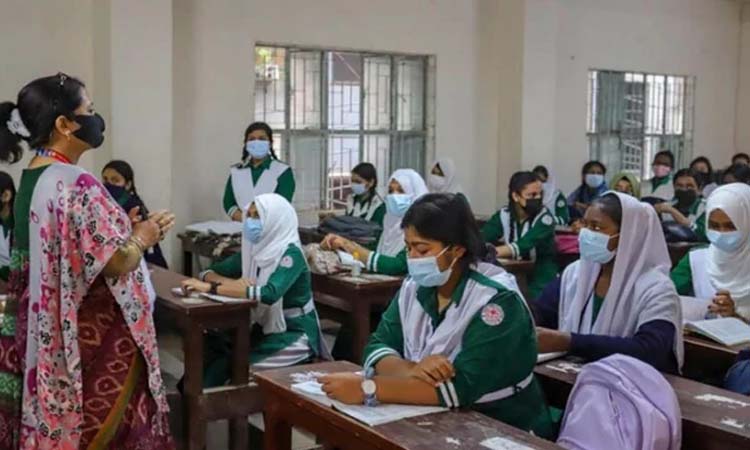 ২৩ দিন পর মাধ্যমিক বিদ্যালয় খুলল আজ