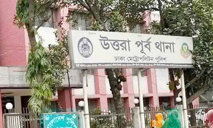 উত্তরায় দাঁড়িয়ে থাকা মানুষের ওপর উঠে গেল ট্রাক, নিহত ৩