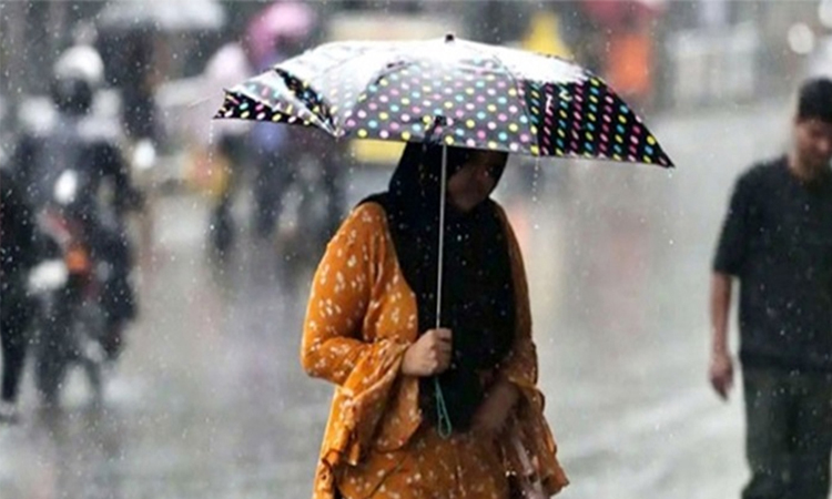 ৪ বিভাগে ভারি বৃষ্টি, দুই বিভাগে ঝড়ের পূর্বাভাস