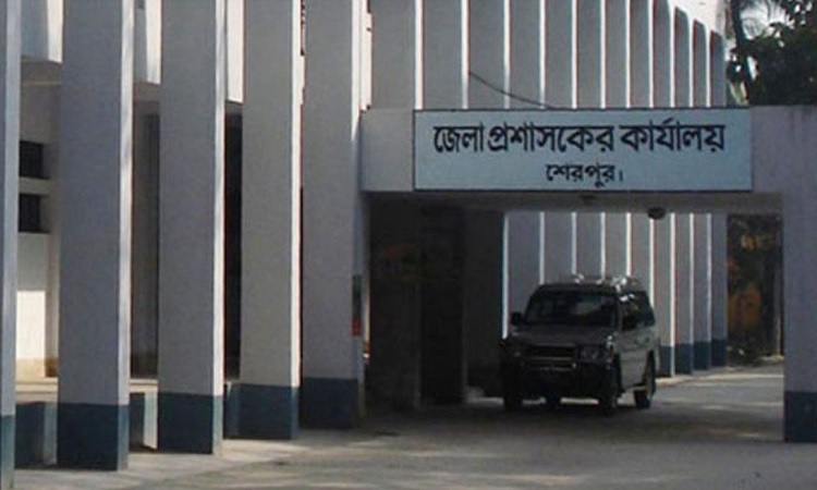 ডিসি অফিসের ড্রাইভারের নাম জড়িয়ে মাদক উদ্ধারের অপপ্রচারের অভিযোগ