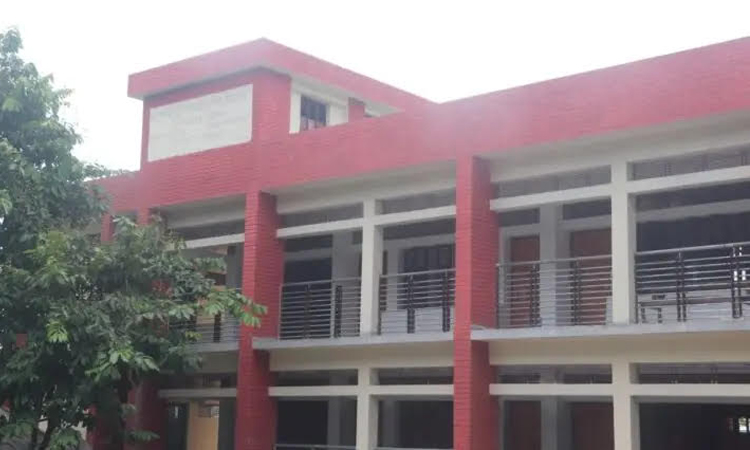 টুঙ্গিপাড়ায় বিদ্যালয়ের ভবন নির্মাণে অনিয়মের অভিযোগ