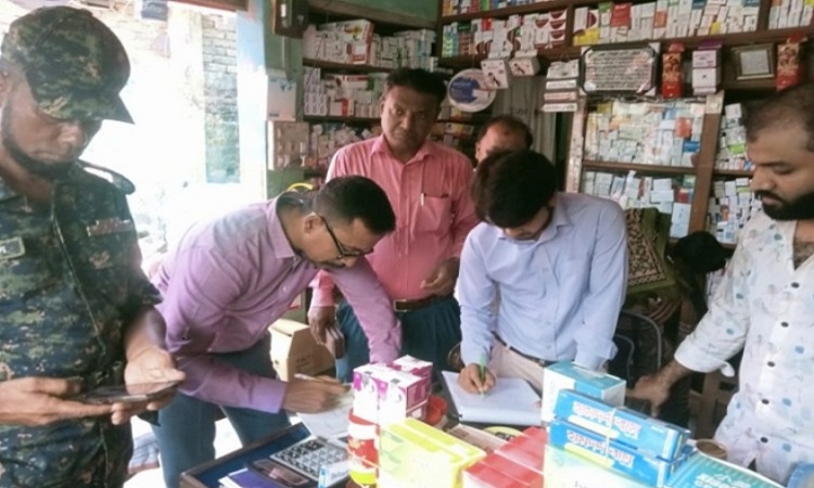 আশুগঞ্জে তিন প্রতিষ্ঠানকে ২৫ হাজার টাকা জরিমানা