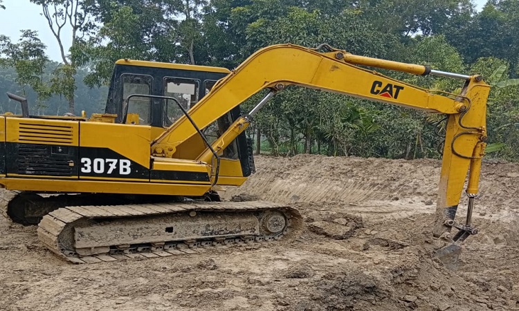 ফসলি জমি থেকে মাটি উত্তোলন, দুই লক্ষ টাকা জরিমানা