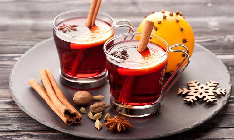 খালি পেটে দারুচিনির পানি খেলে কী ঘটে শরীরে?