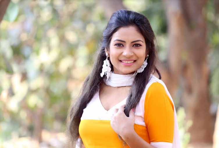 মঞ্চের সেই মেয়েটিই আজকের নীলা ইসরাফিল