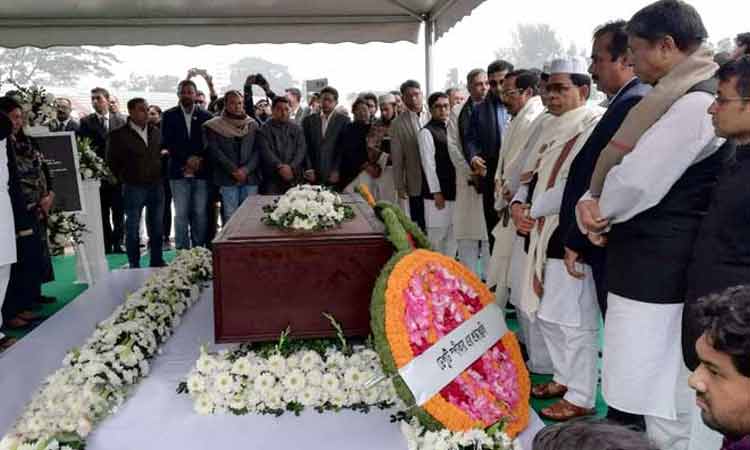 শ্রদ্ধা-ভালোবাসায় স্যার আবেদকে শেষ বিদায়