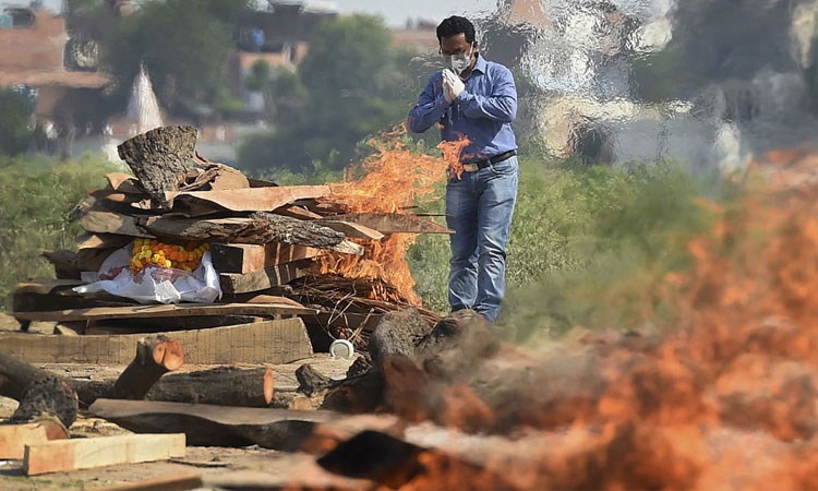 করোনায় ভারতে একদিনে আরো ৩৪০৩ জনের মৃত্যু