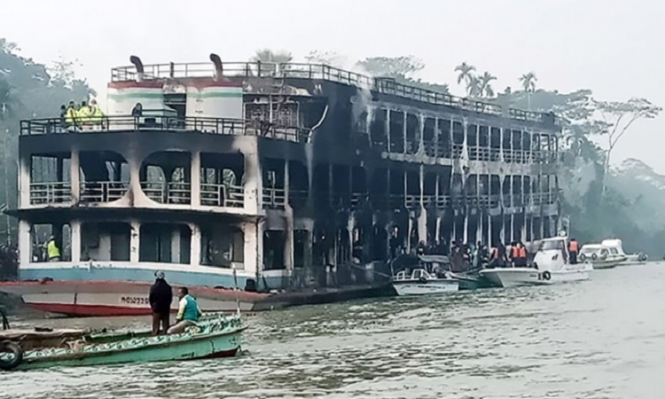 লঞ্চে অগ্নিকাণ্ড, আরো একজনের মরদেহ উদ্ধার