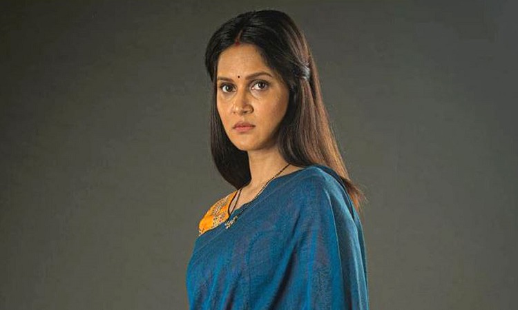 লড়াকু মেয়ের চরিত্রে মিথিলা