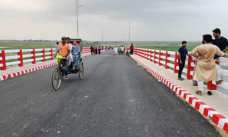 ‘শেখ হাসিনা সড়ক’-এ স্বস্তি ফিরবে ব্রাহ্মণবাড়িয়া শহরে