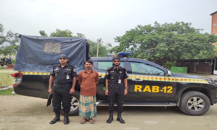 কুষ্টিয়ায় জোড়া খুনের মামলায় যাবজ্জীবন সাজাপ্রাপ্ত পলাতক আসামি গ্রেফতার