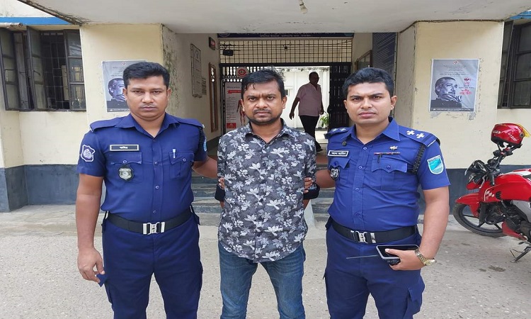 কালিহাতীতে সাজাপ্রাপ্ত পলাতক আসামি গ্রেফতার
