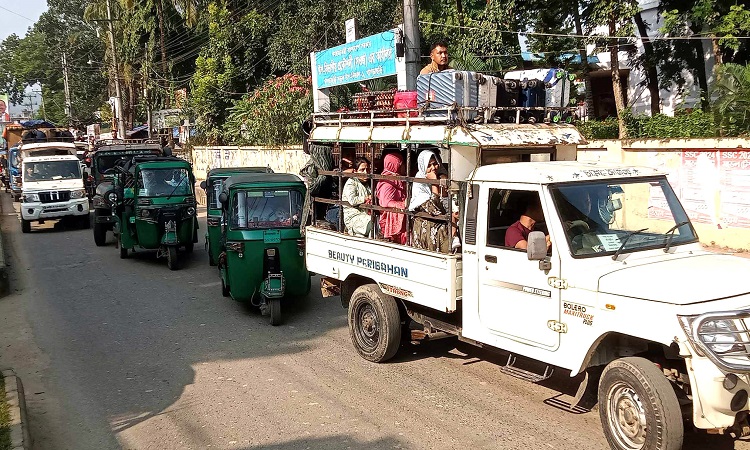 হরতালের প্রভাব নেই খাগড়াছড়িতে, পুলিশের সক্রিয়তায় পিকেটিংয়ে ব্যর্থ বিএনপি