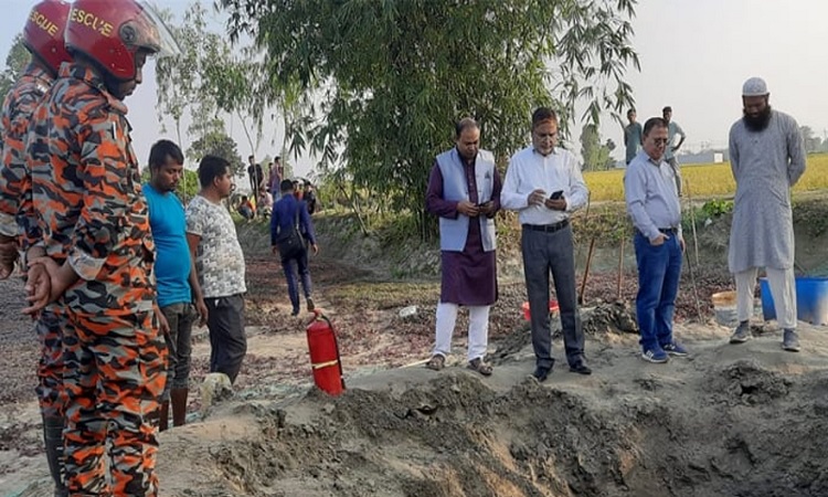 বাংলাদেশ-ভারত মৈত্রী পাইপলাইনে তেল চুরি, আটক ৪