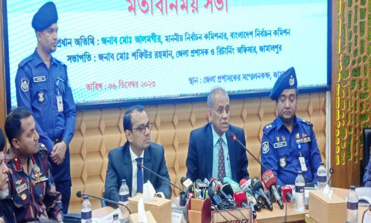 প্রকৃত সাংবাদিকরাই শুধু পর্যবেক্ষক কার্ড পাবেন: ইসি আলমগীর