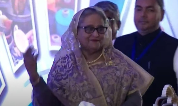 ঢাকা আন্তর্জাতিক বাণিজ্য মেলায় যোগ দিয়েছেন প্রধানমন্ত্রী শেখ হাসিনা