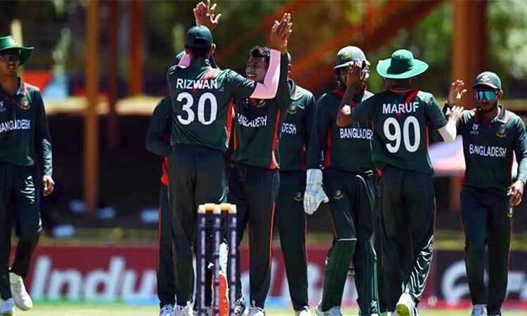 টিকে থাকার লড়াইয়ে বাংলাদেশের লক্ষ্য ২৩৬