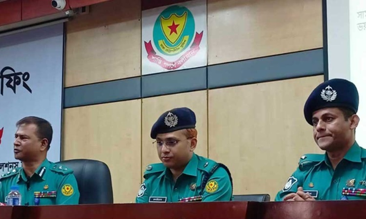 বিএনপির মিছিলে ওয়ারেন্টভুক্ত আসামি দেখলেই গ্রেফতার