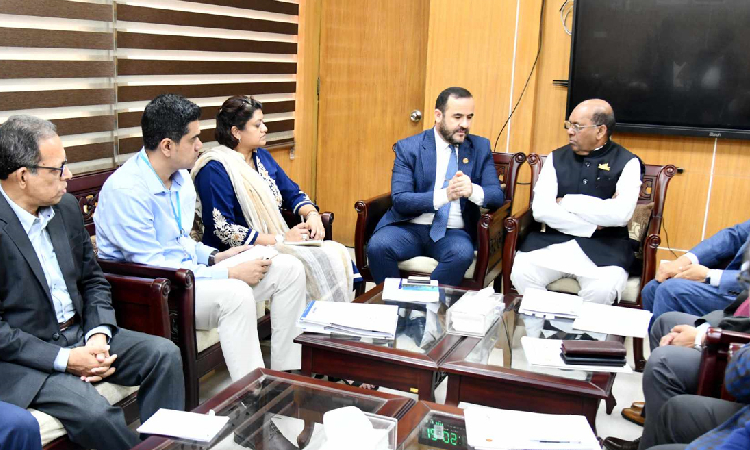 ত্রাণ প্রতিমন্ত্রীর সঙ্গে আইওএম মিশন প্রধানের সাক্ষাৎ