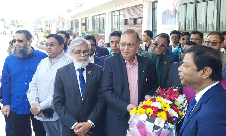 ঐক্যবদ্ধভাবে বাজার নিয়ন্ত্রণের জন্য আমরা কাজ করছি: কৃষিমন্ত্রী