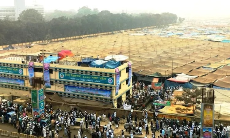 বিশ্ব ইজতেমায় দ্বিতীয় দিনের বয়ান চলছে