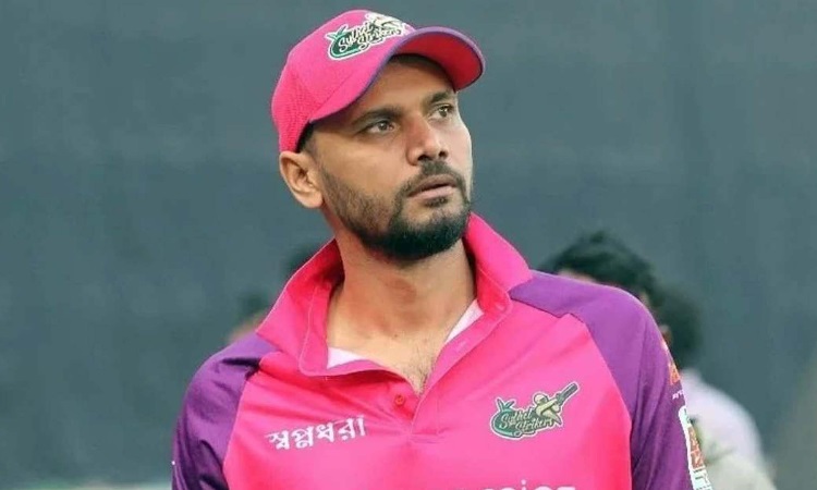 আর মাঠে ফিরছেন না মাশরাফী