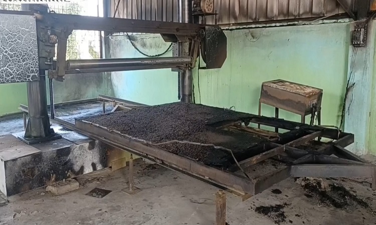 কর্ণফুলীতে ফোম কারখানায় আগুন, ক্ষয়ক্ষতি ৬০ লক্ষ