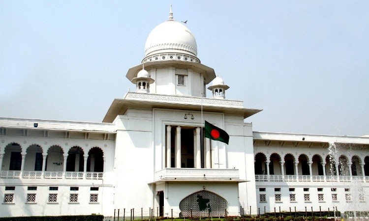 ‘অদূর ভবিষ্যতে সব রায় বাংলায় দেয়া হবে’