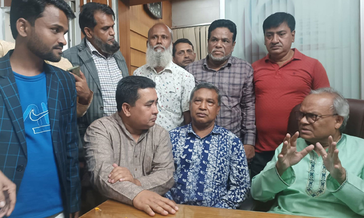 সরকার আন্দোলনের ভয়ে নেতাকর্মীদেরকে আটক করেছে: রিজভী