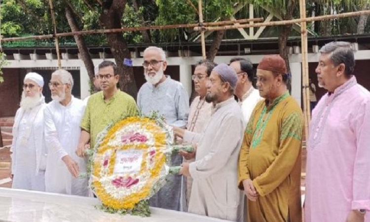 বঙ্গবন্ধুর সমাধিতে আইএসইউ উপাচার্যের শ্রদ্ধা